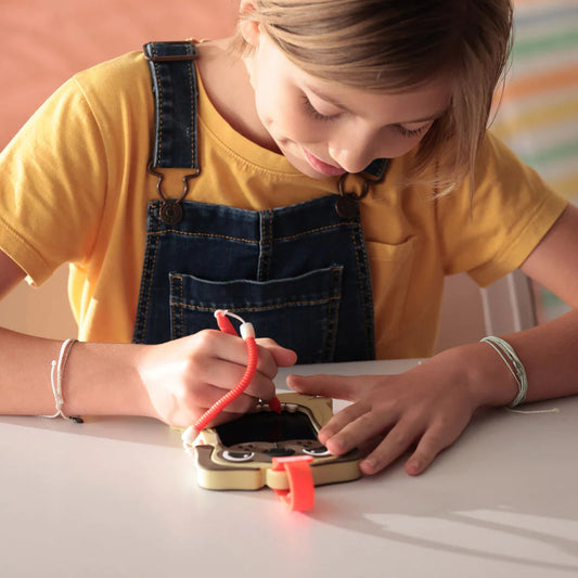 Kent Displays-Boogie Board Sketch Pals e-Writer Camper the Puppy-JFBP1P001-Legacy Toys