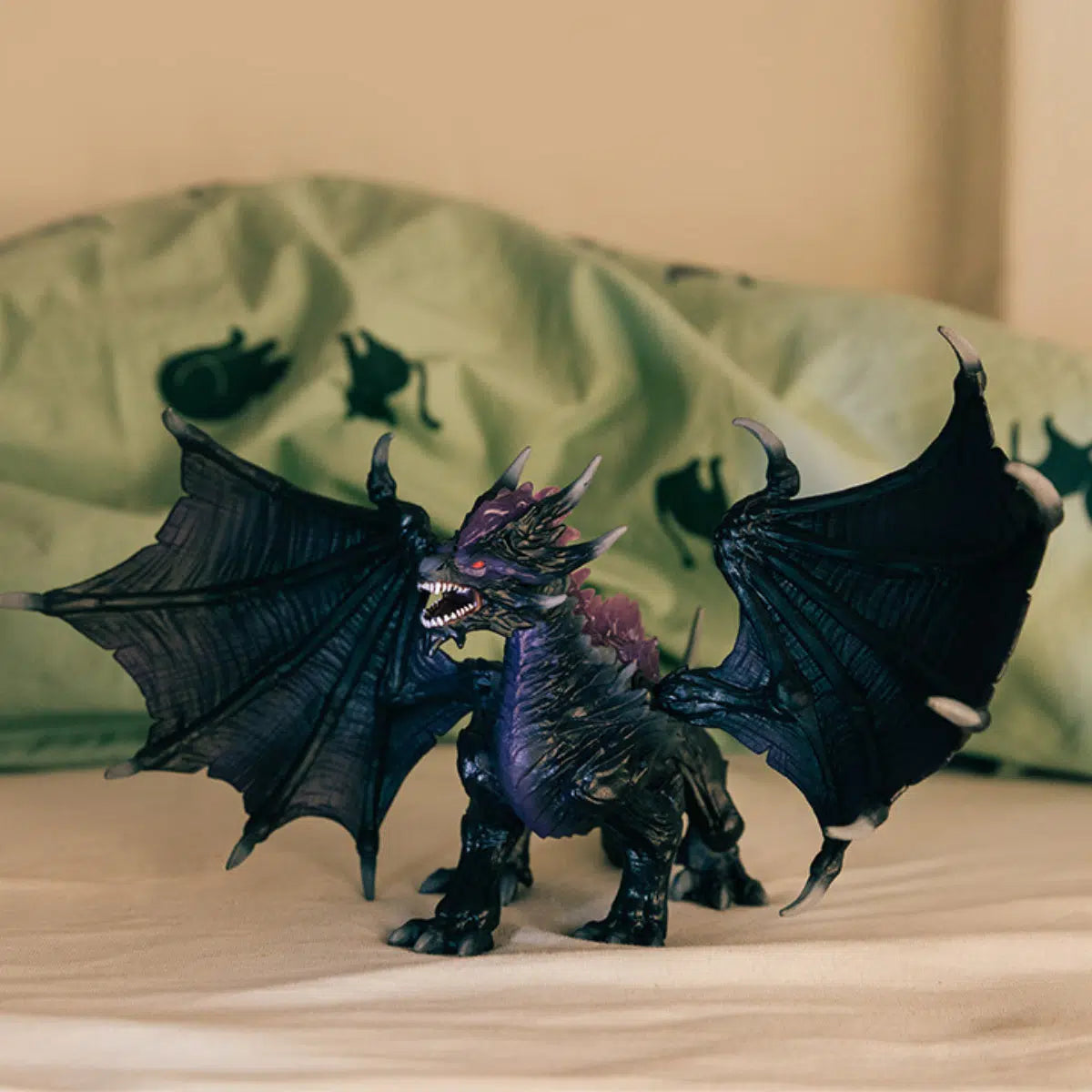 Schleich-Shadow Dragon-70152-Legacy Toys